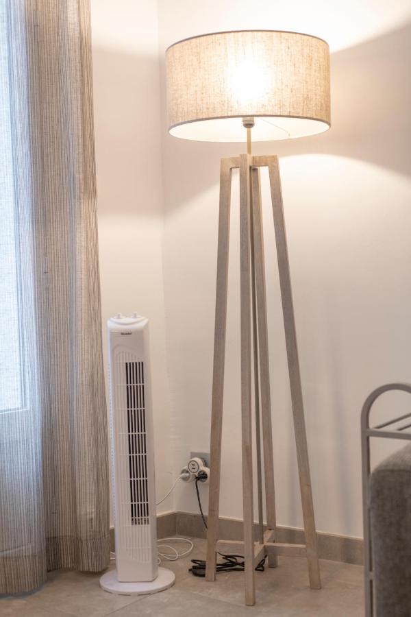 Suite Oisivete Avec Terrasse Vue Sur Patio Et Clim มงต์เปอลิเยร์ ภายนอก รูปภาพ
