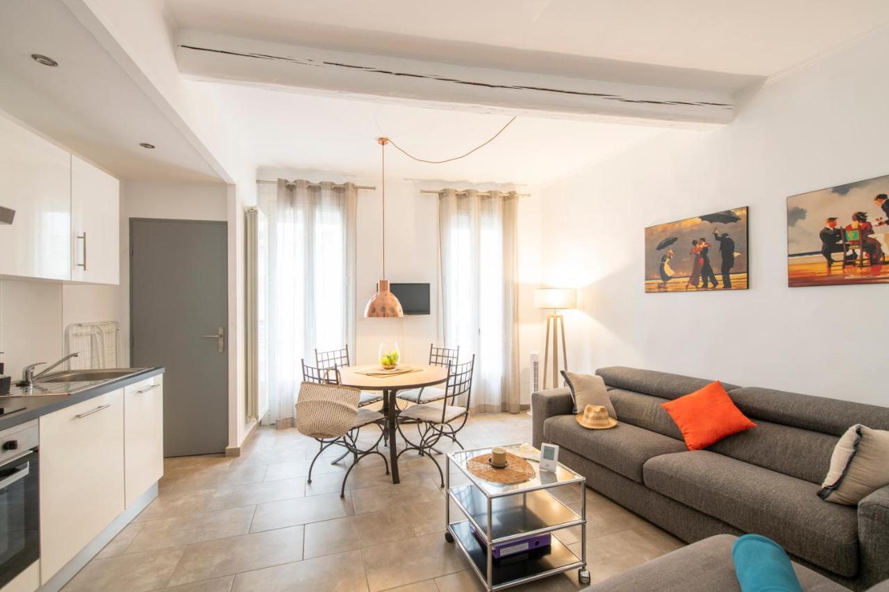 Suite Oisivete Avec Terrasse Vue Sur Patio Et Clim มงต์เปอลิเยร์ ภายนอก รูปภาพ
